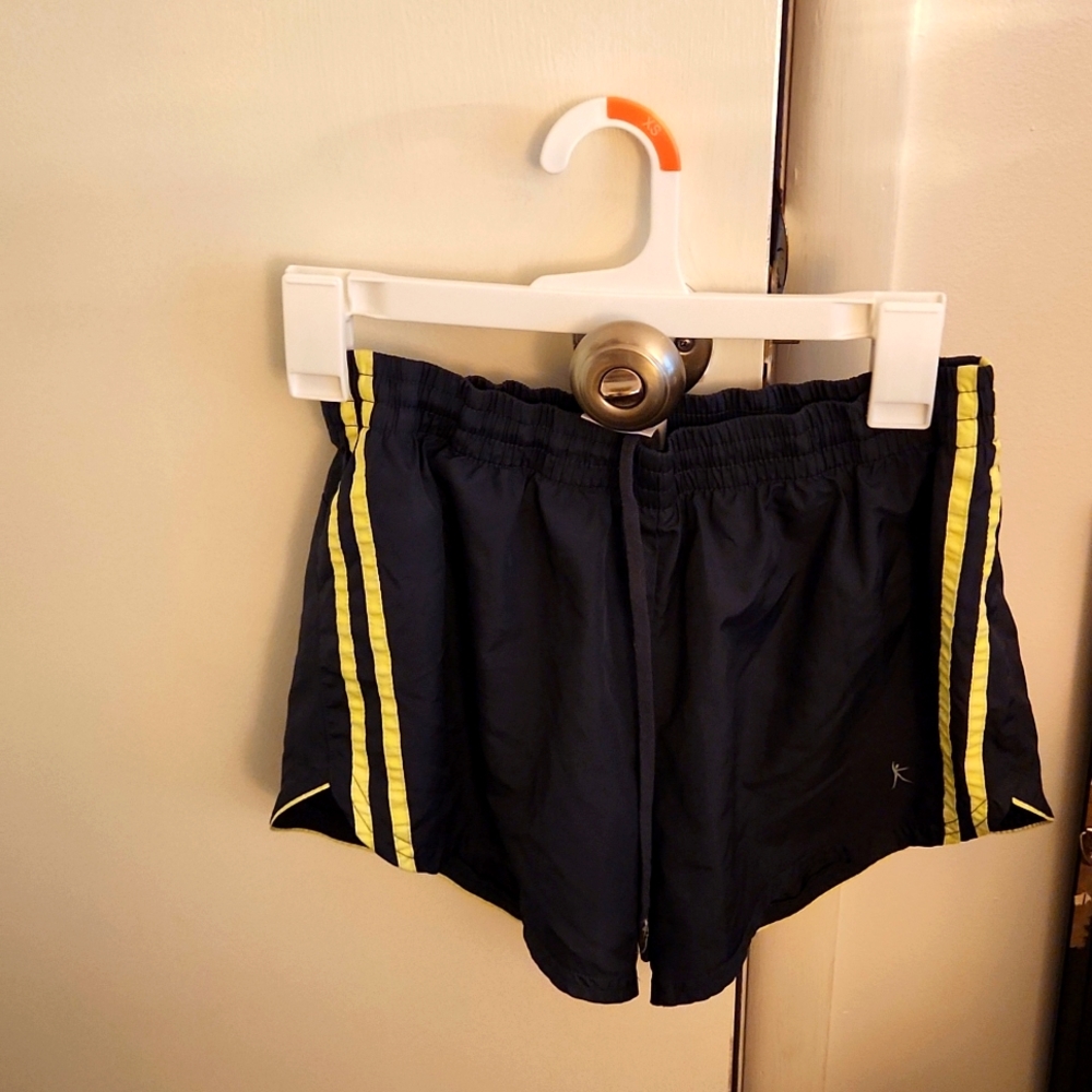 Juniors Danskin Shorts Size S/CH 4-6